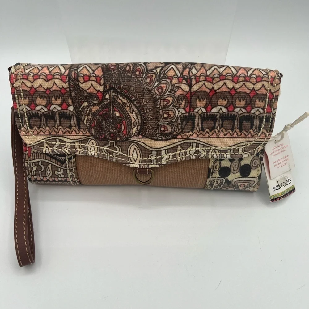 NWT Sakroots Pink and Brown Patterned wallet/wristlet